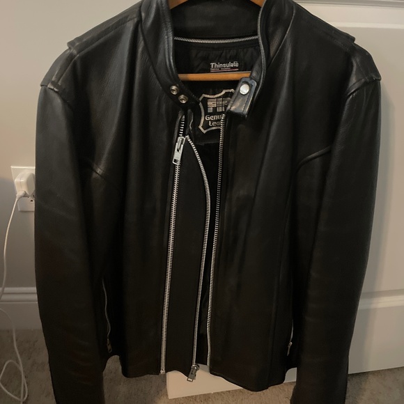 Motorcycle Jacket w Airbrushed Eagle and has zipper extender - Picture 1 of 6